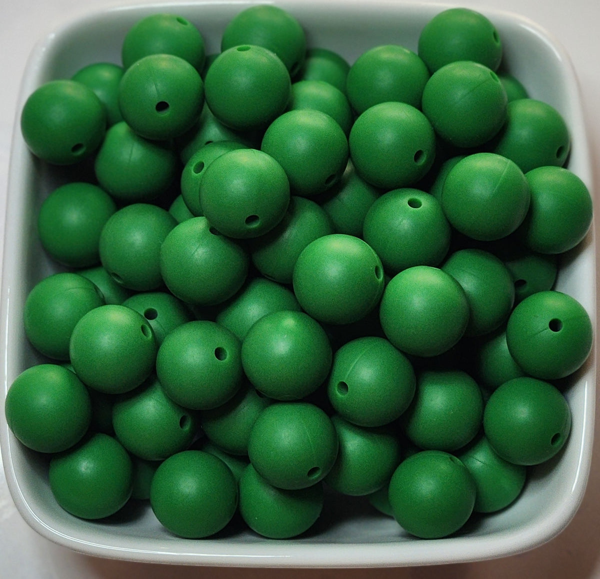15 mm Solid Silicone Beads 20 pack