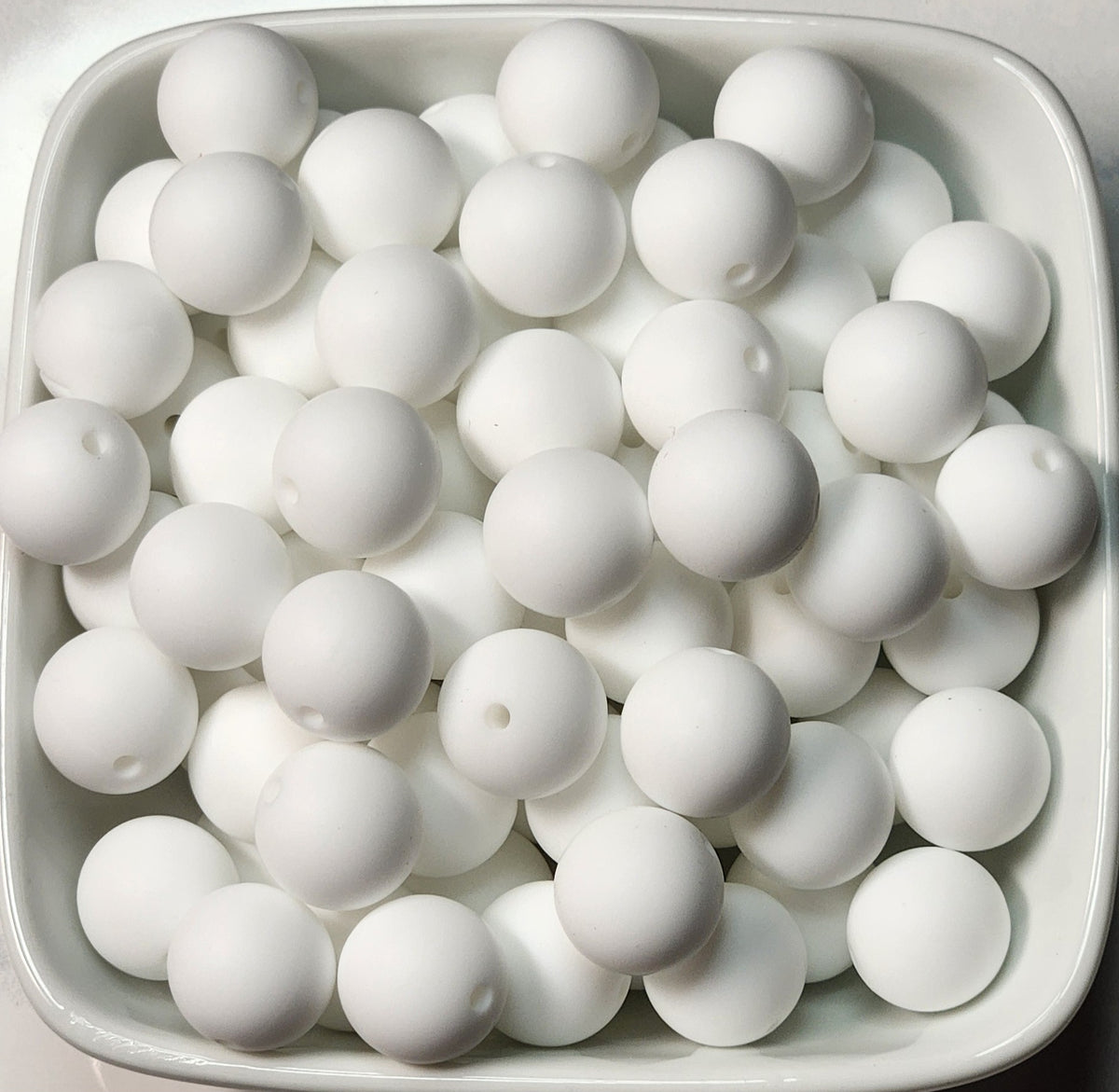 15 mm Solid Silicone Beads 20 pack