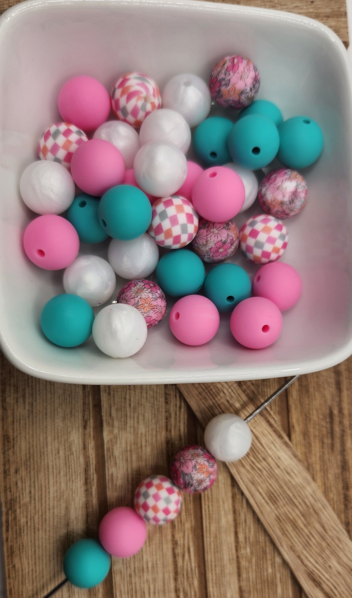 15 mm Silicone Bead Mixed Bags 30-60 beads, some focals