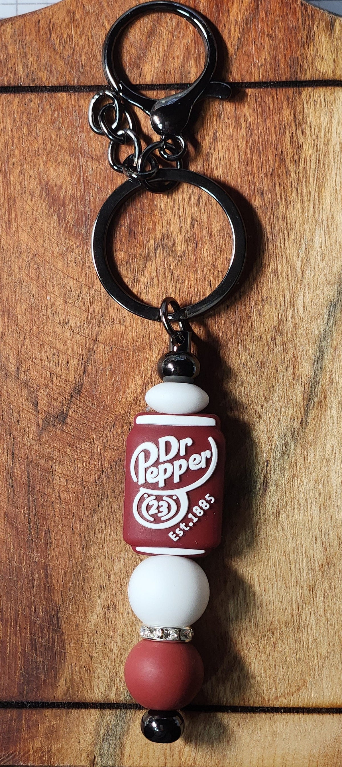 Pepper silicone beaded bar keychain